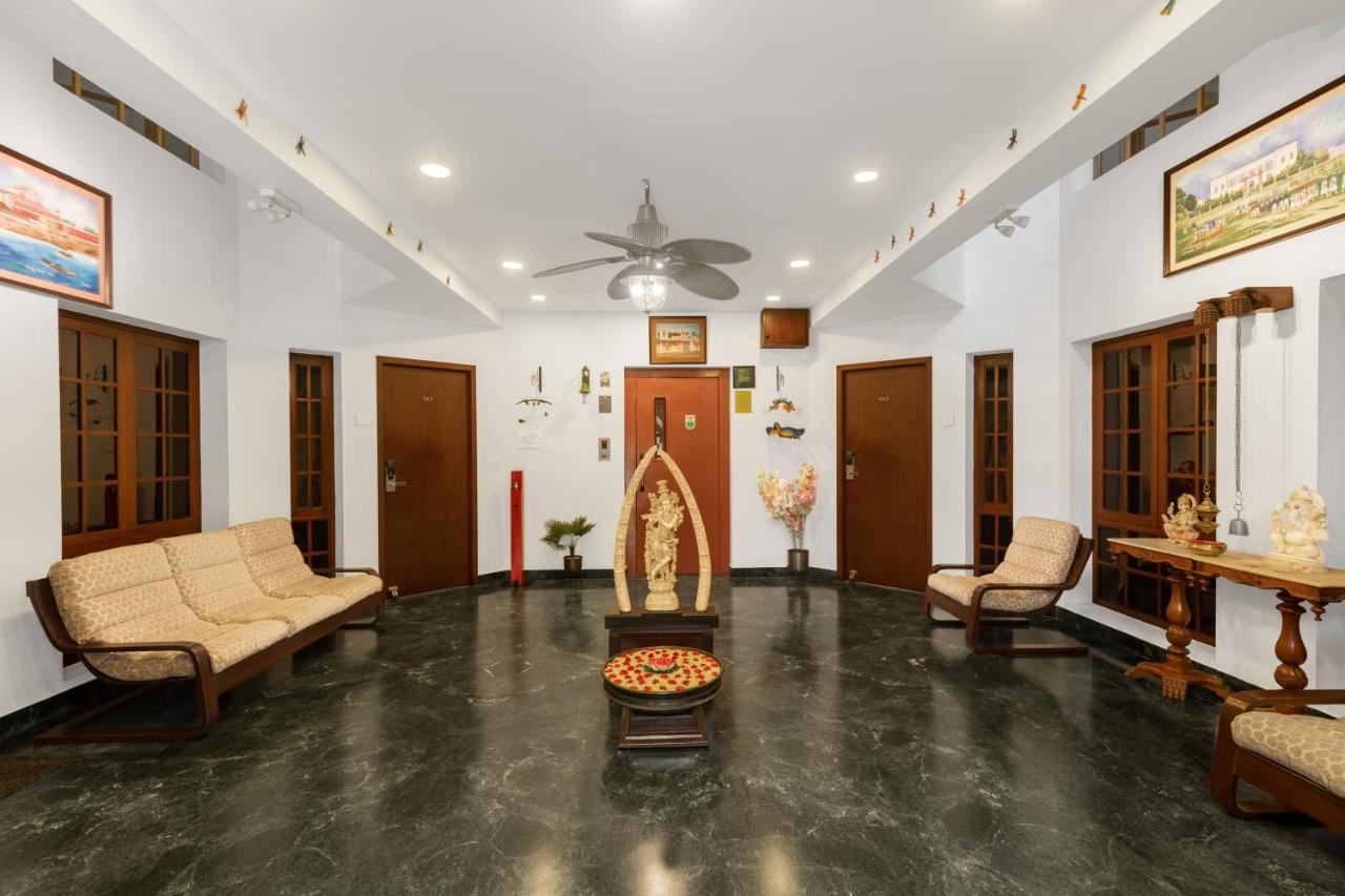 Pondicherry Executive Inn Bagian luar foto